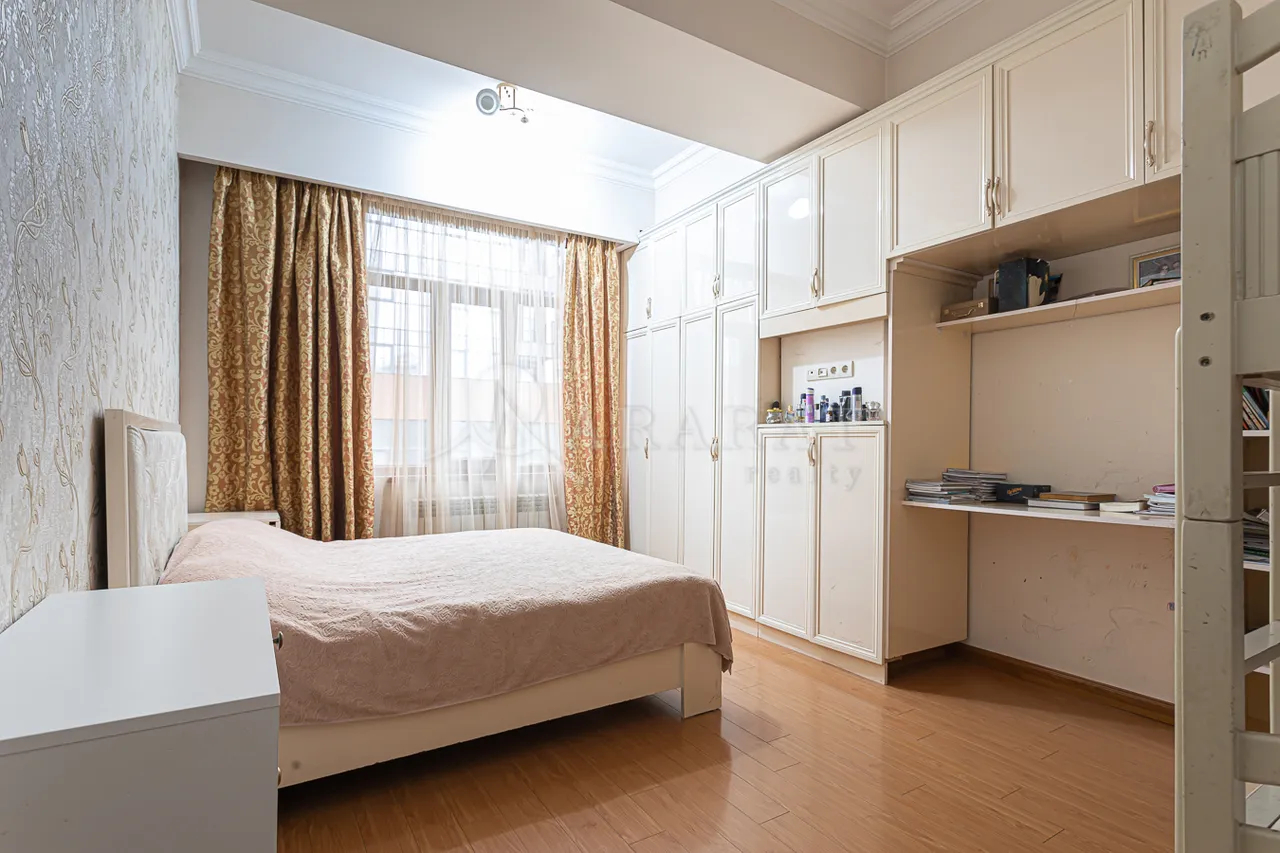 3 bedroom apartment for sale Komitas Ave, Arabkir Yerevan, 158242