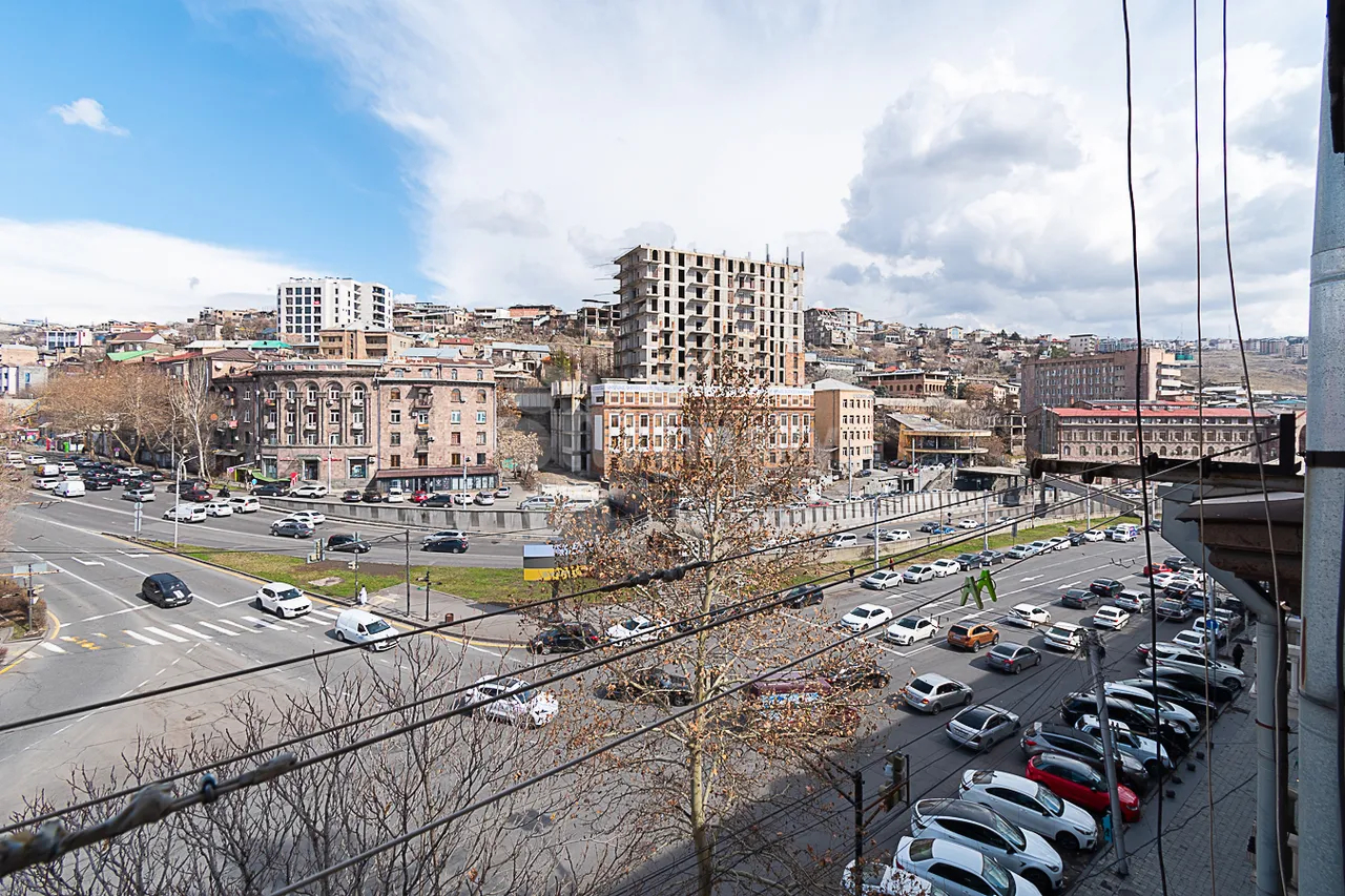 1 bedroom apartment for sale خیابان کوریون, مرکز شهر ایروان, 159843