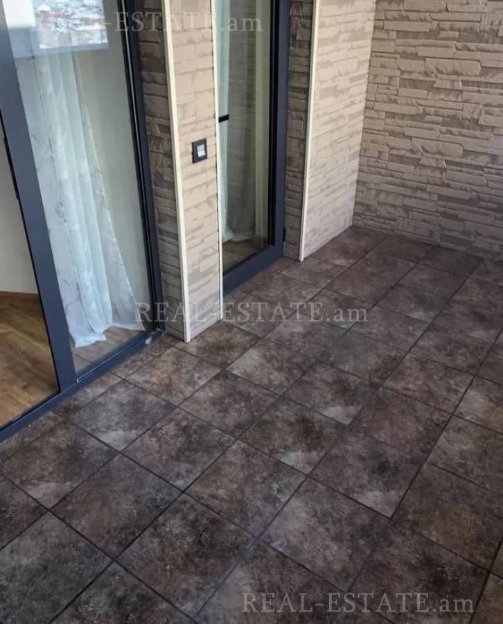 2 bedroom apartment for sale خیابان کومیتاس, عربگیر ایروان, 100723