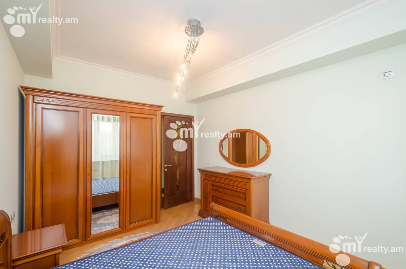 4 սենյականոց բնակարան վարձով Չայկովսկու փող, Կենտրոն Երևան, 154235