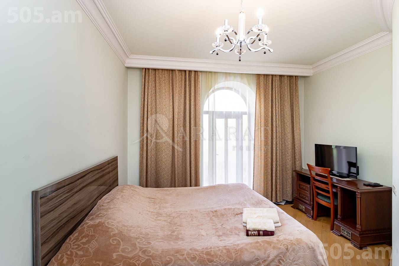 6 սենյականոց բնակարան  Տերյան փող, Կենտրոն Երևան, 152134