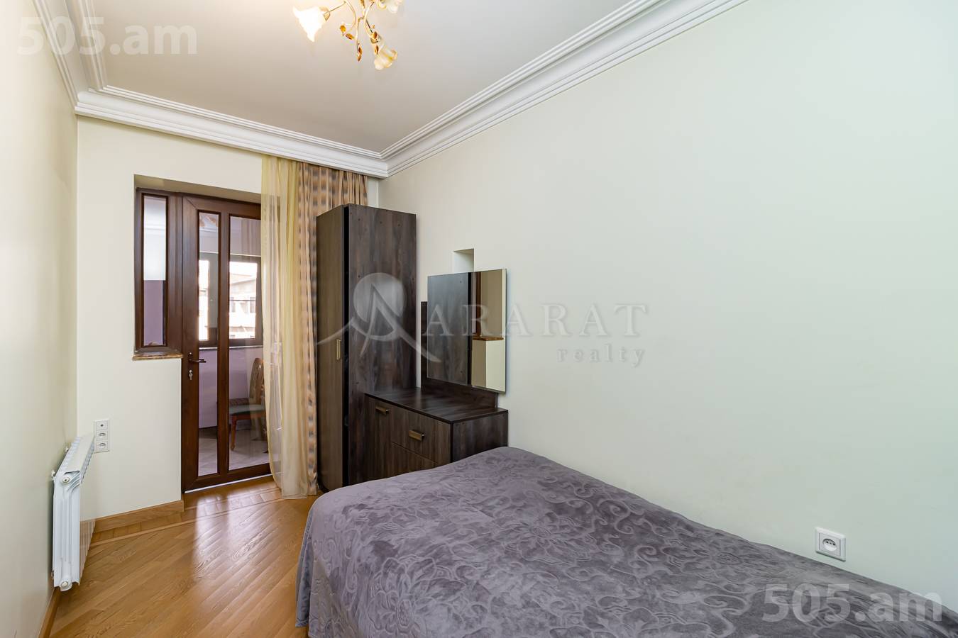 6 սենյականոց բնակարան  Տերյան փող, Կենտրոն Երևան, 152134