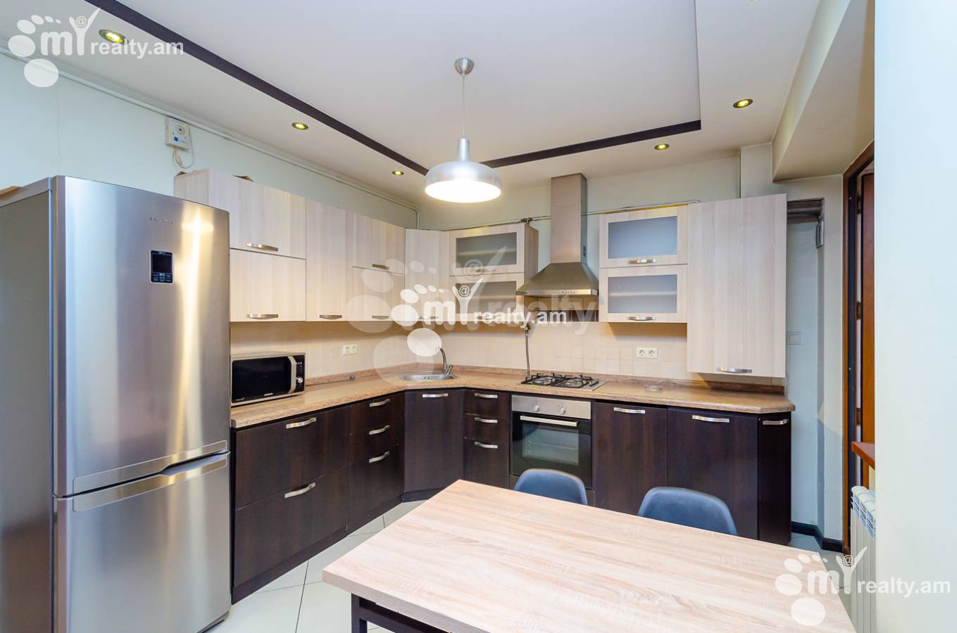 3 սենյականոց բնակարան  Կոմիտասի պող, Արաբկիր Երևան, 144048