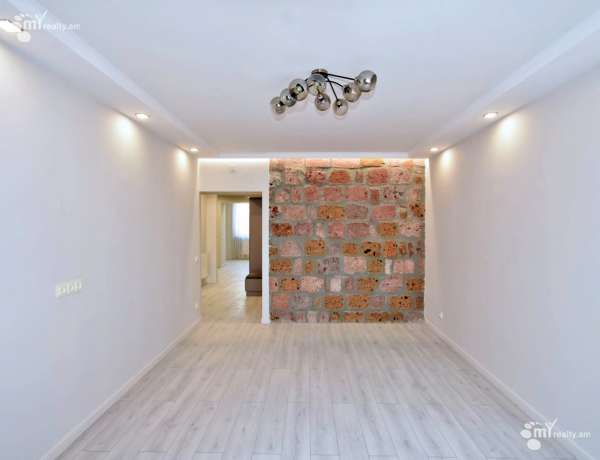 3-senyakanoc-bnakaran-vacharq-Yerevan-Arabkir