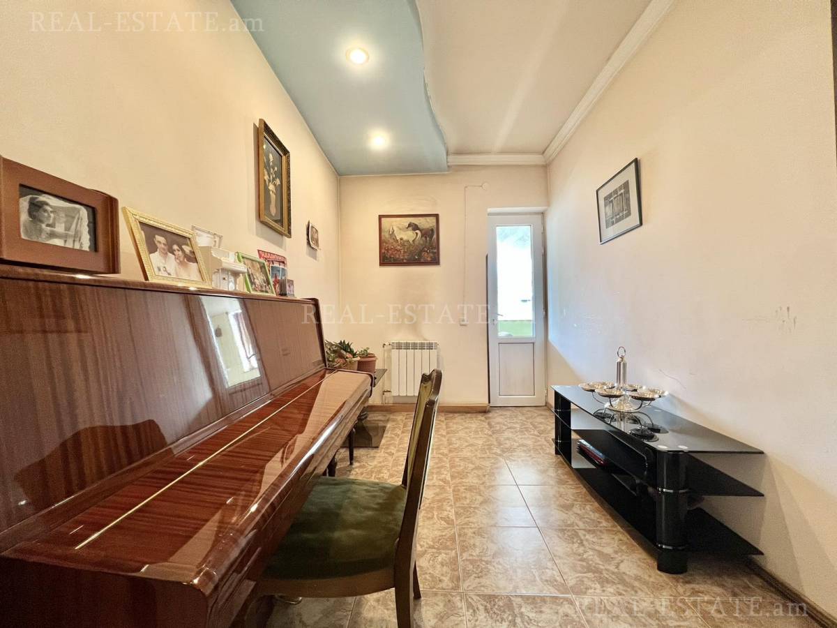 House for sale خیابان 12 نُر آرِش, اِرِبونی ایروان, 127835