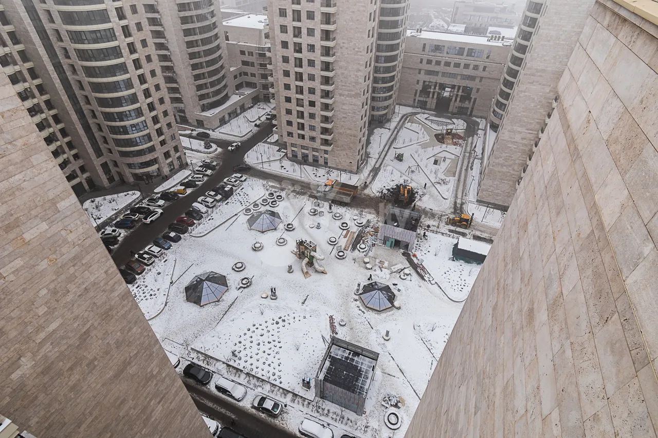 3 bedroom apartment for rent Arshakunyats Ave, Center Yerevan, 159181