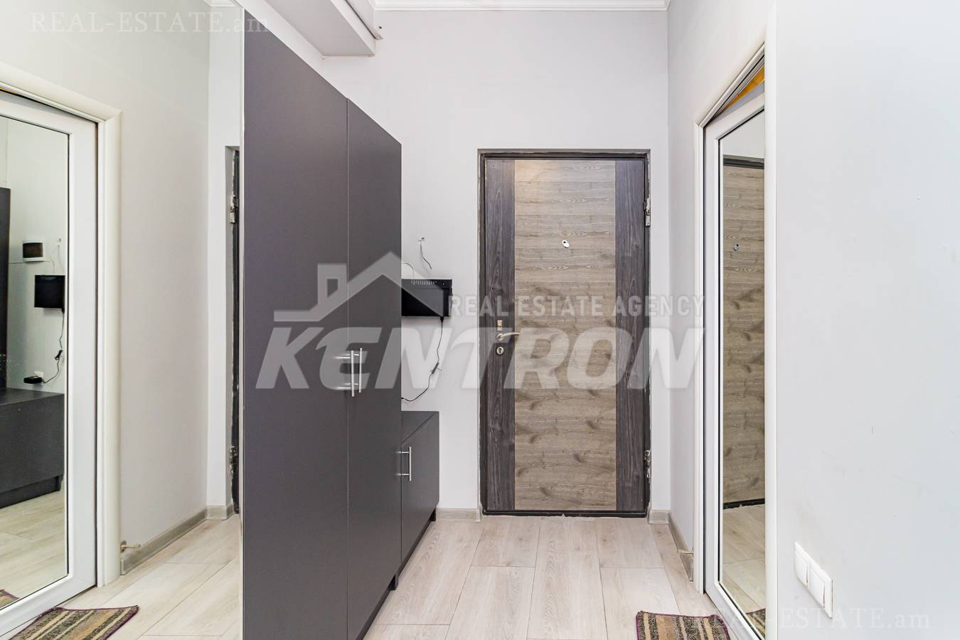 Купить 1 комнатную квартиру Аргишти ул, Центр Ереван, 136586