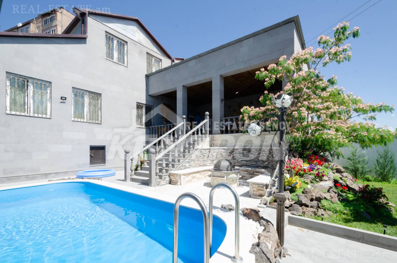 House for sale Gogol St, Kanaqer-Zeytun Yerevan, 136592