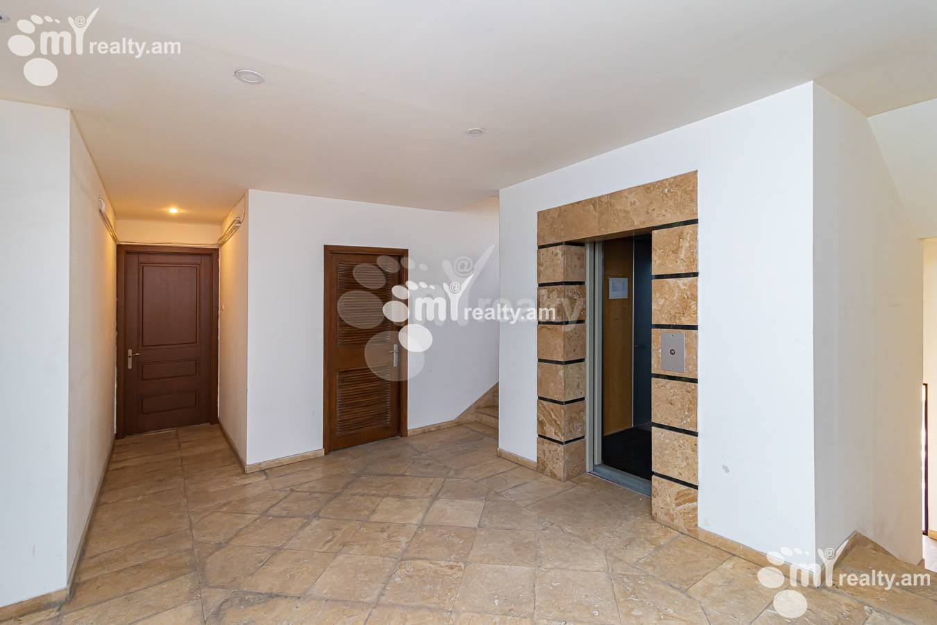 3 bedroom apartment for sale خیابان آنتارایین, مرکز شهر ایروان, 154889