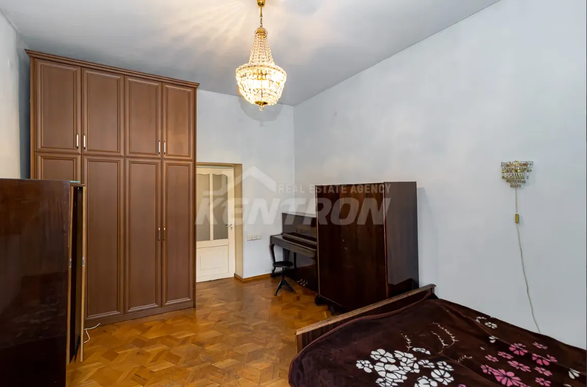 3 bedroom apartment for rent خیابان کاسیان, عربگیر ایروان, 159561