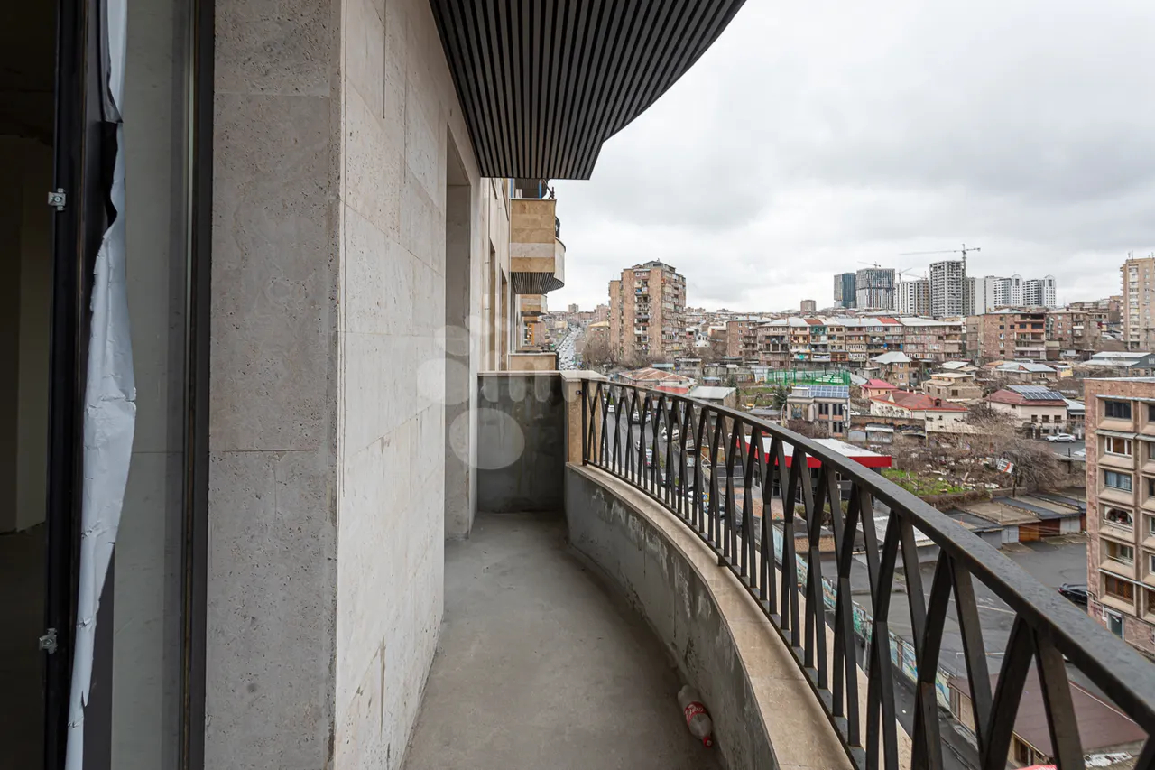 4 սենյականոց բնակարան  Կ. Ուլնեցու փող., Քանաքեռ-Զեյթուն Երևան, 160033