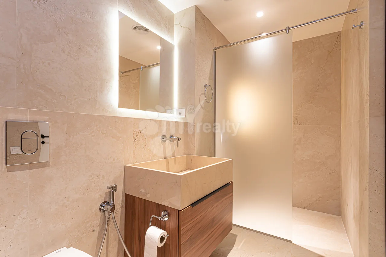 3 bedroom apartment for sale خیابان شینارارنِر, آچاپنیاک ایروان, 158408