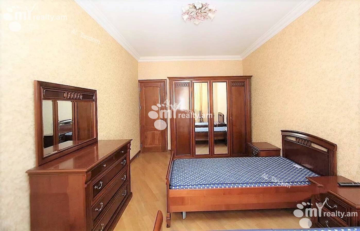 4 bedroom apartment for sale Northern(Hyusisayin)  Ave, Center Yerevan, 139740