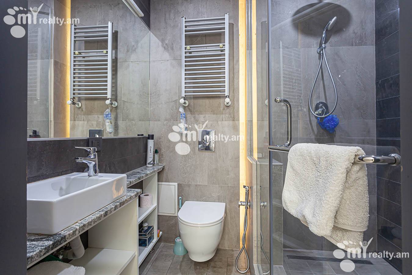 6 bedroom apartment for sale rue d'A.Manukyan, Center Yerevan, 153280