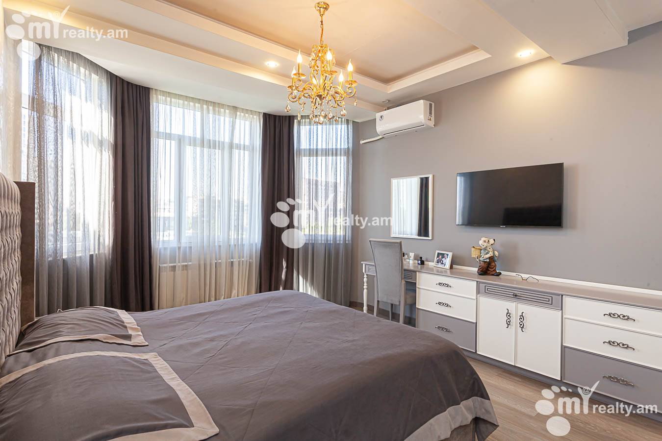 6 bedroom apartment for sale rue d'A.Manukyan, Center Yerevan, 153280