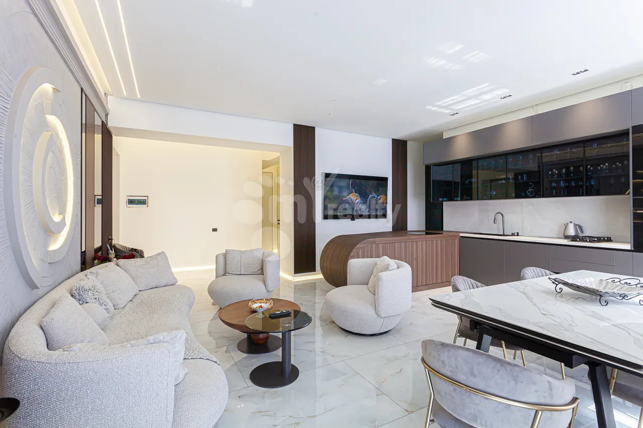 3 bedroom apartment for sale Mashtots Ave, Center Yerevan, 160249