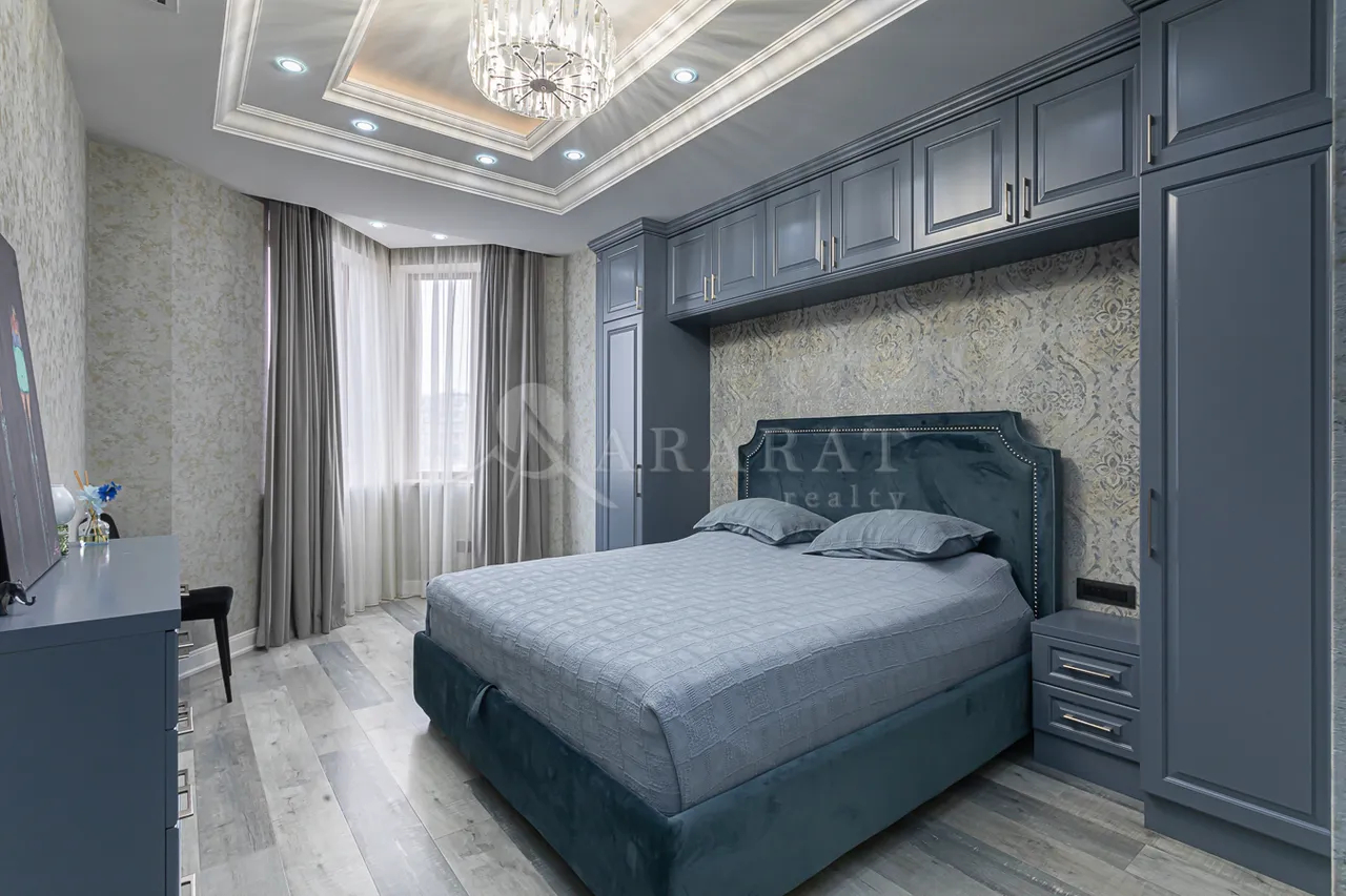 Снять 4 комнатную квартиру Арам ул, Центр Ереван, 159396