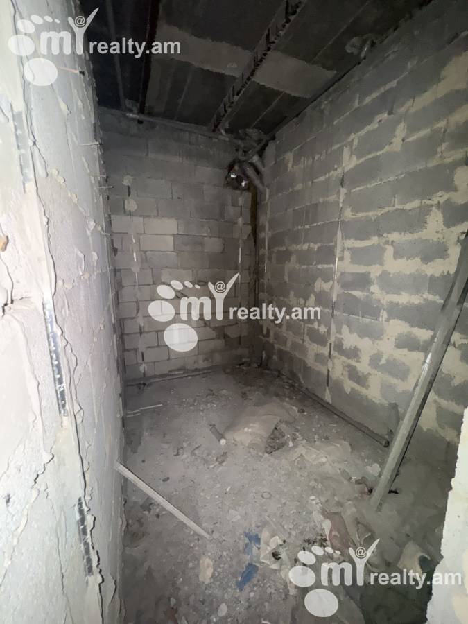 4 bedroom apartment for sale خیابان آنتارایین, مرکز شهر ایروان, 156118