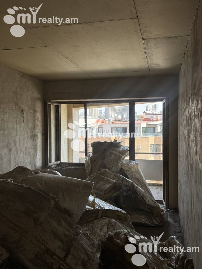 4 bedroom apartment for sale خیابان آنتارایین, مرکز شهر ایروان, 156118