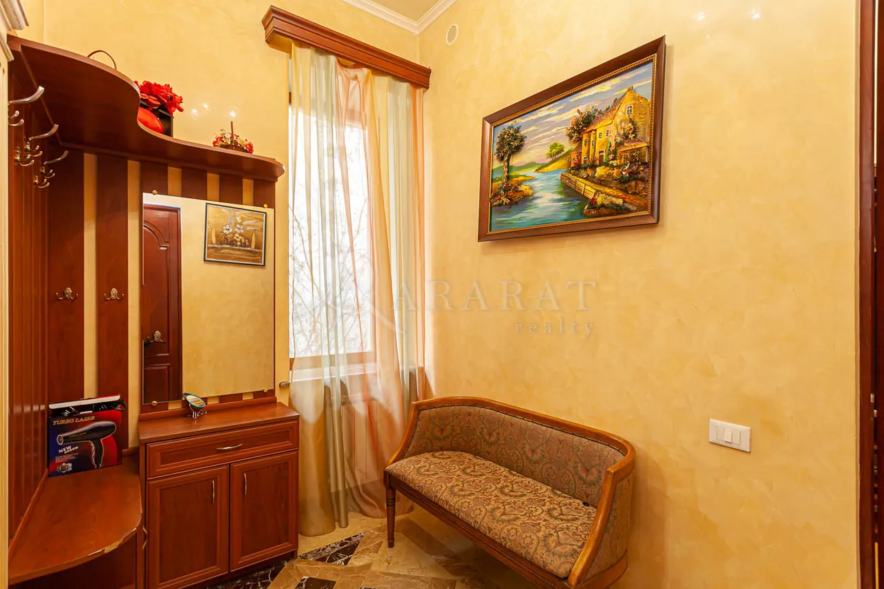 House for sale Pirumyans St, Davtachène Yerevan, 157262