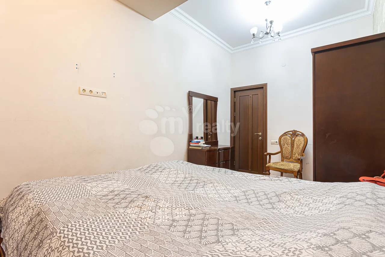 3 bedroom apartment for sale خیابان کومیتاس, عربگیر ایروان, 158243