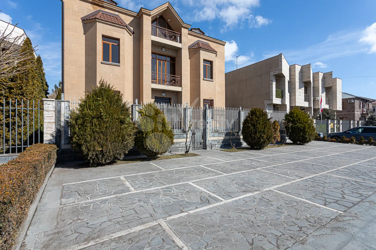 House for sale خیابان زاراف آقبیور, آوان ایروان, 159132
