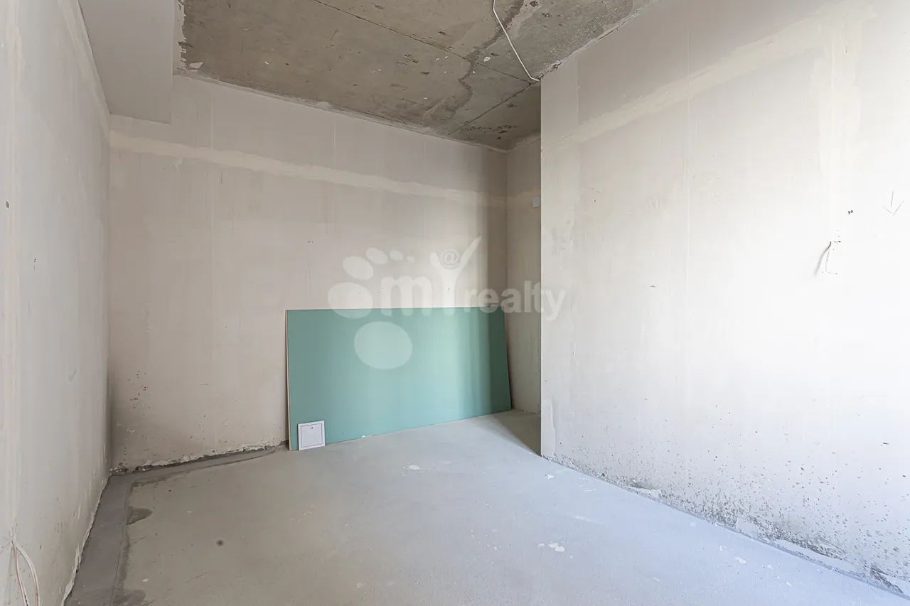 4 bedroom apartment for sale خیابان گِریبودوف, عربگیر ایروان, 157189
