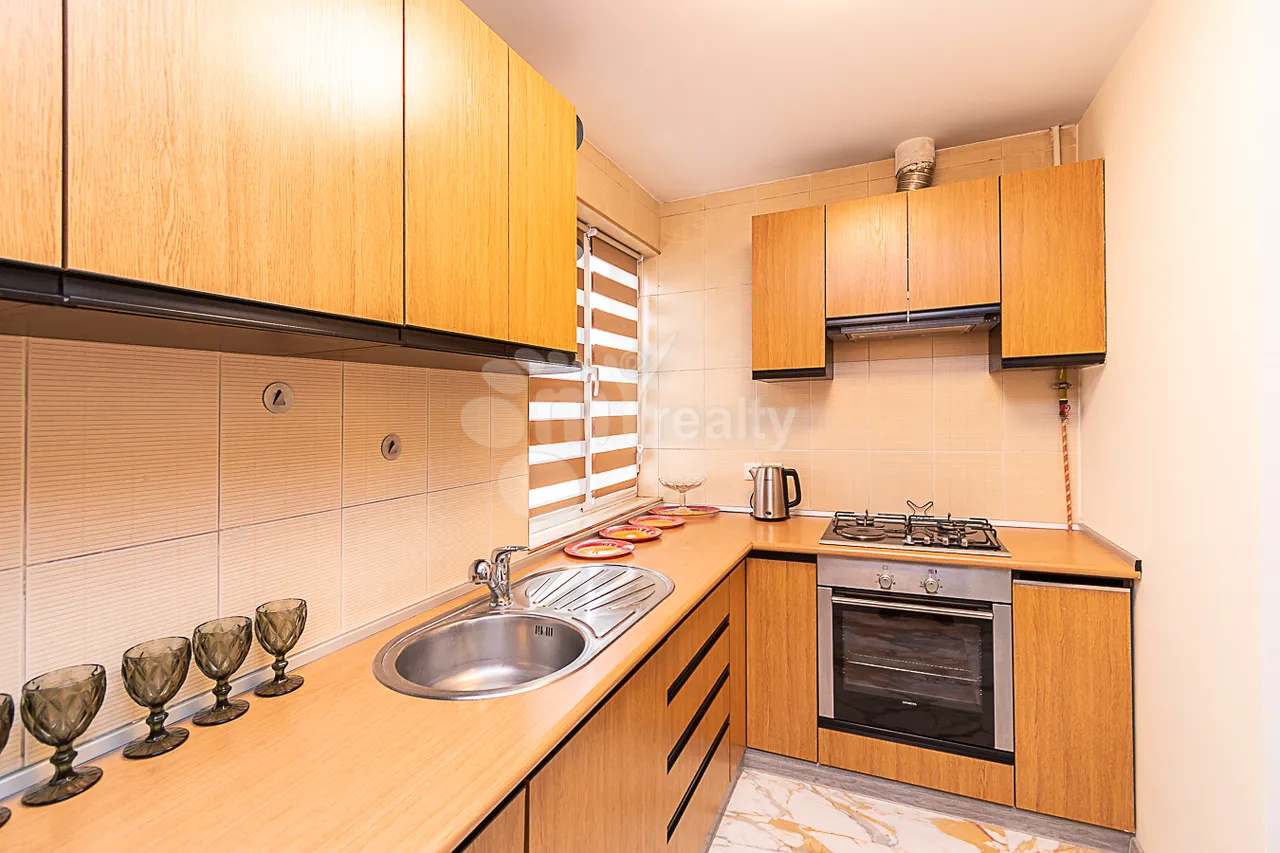 3 bedroom apartment for rent Aram St, Center Yerevan, 162020