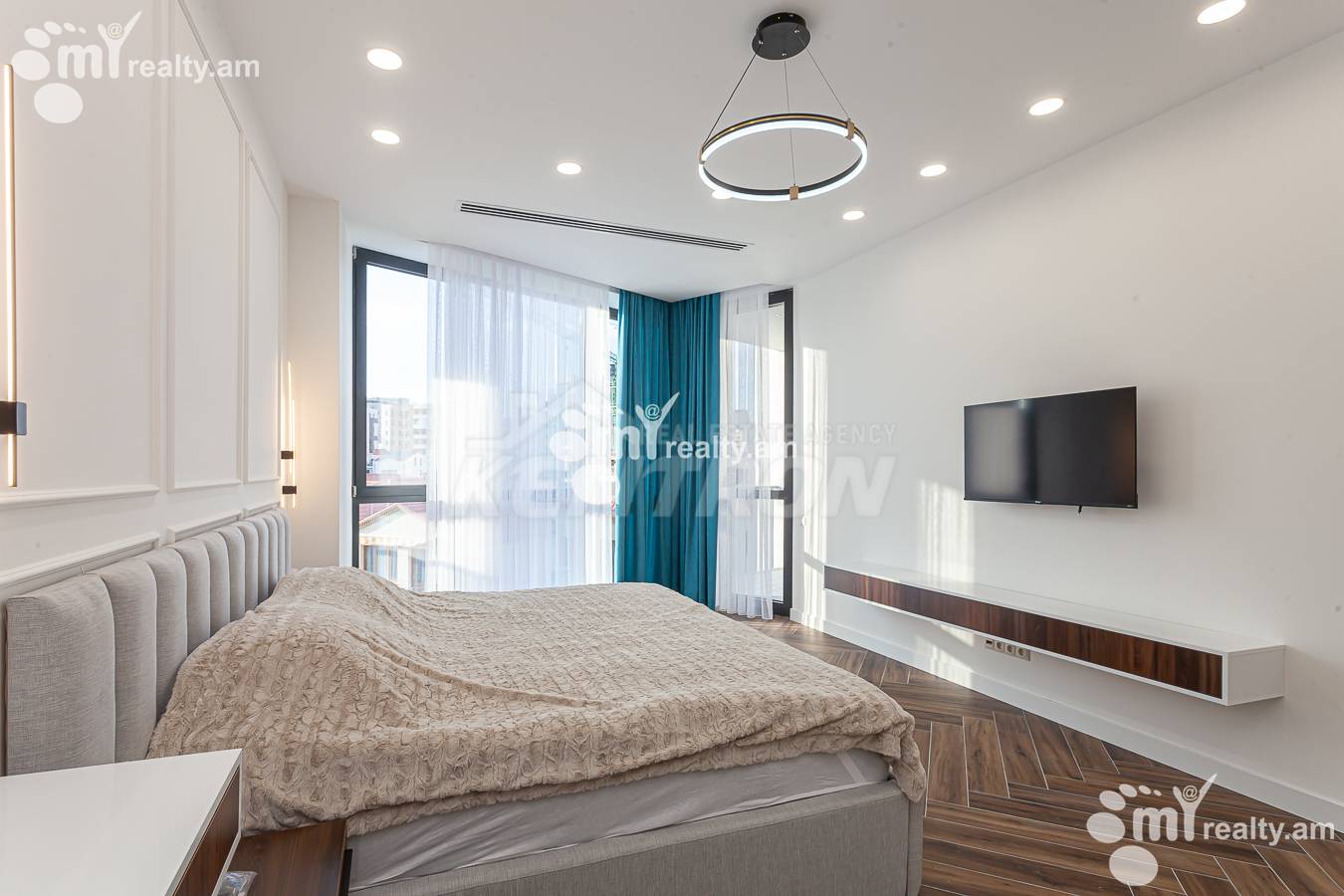 Снять 3 комнатную квартиру Антараин ул, Центр Ереван, 152300