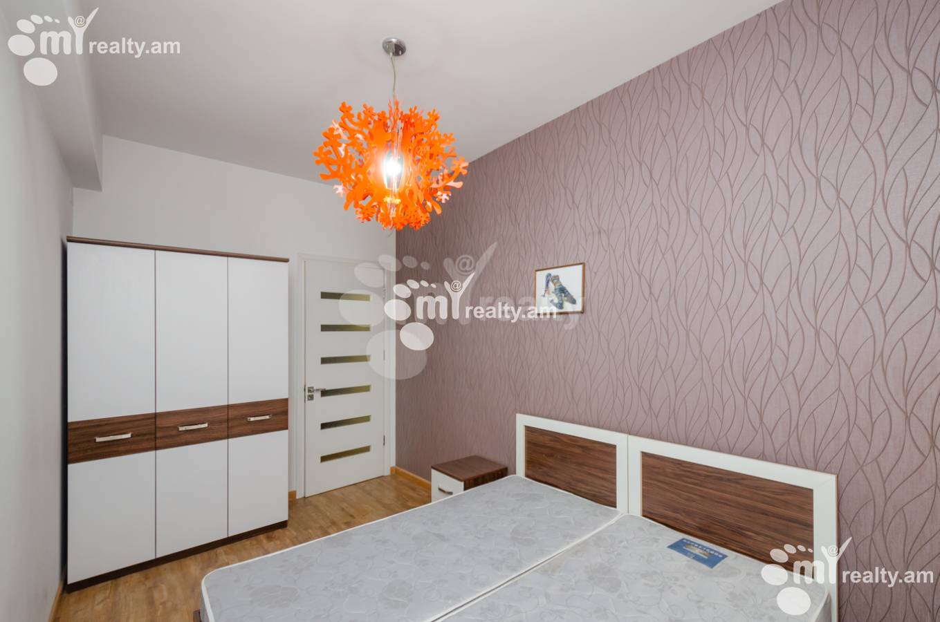 3 bedroom apartment for sale Mashtots Ave, Center Yerevan, 138013