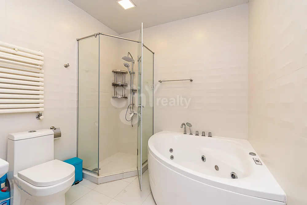 4-bedroom/apartment-for-rent/Hanrapetutyan+St/Center/Yerevan