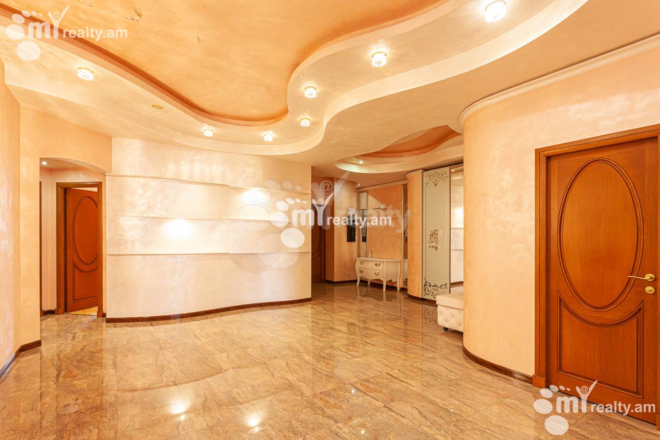 3 bedroom apartment for rent Yekmalyan St, Center Yerevan, 152993