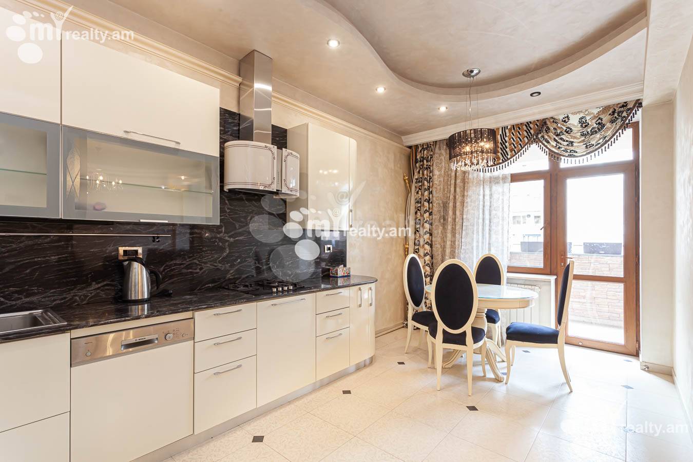 3 bedroom apartment for rent Yekmalyan St, Center Yerevan, 152993