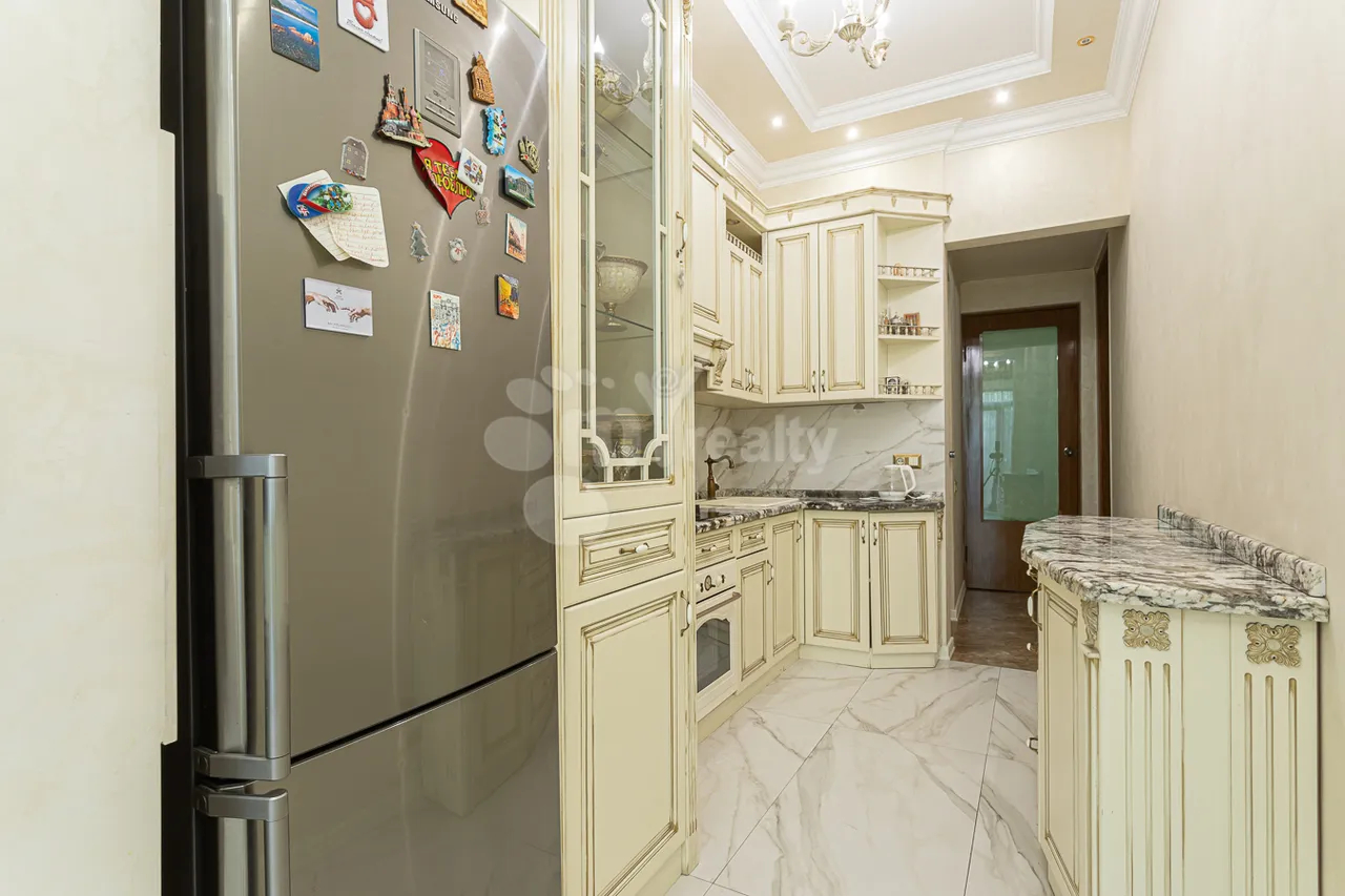 2 սենյականոց բնակարան վարձով Ամիրյան փող, Կենտրոն Երևան, 158872