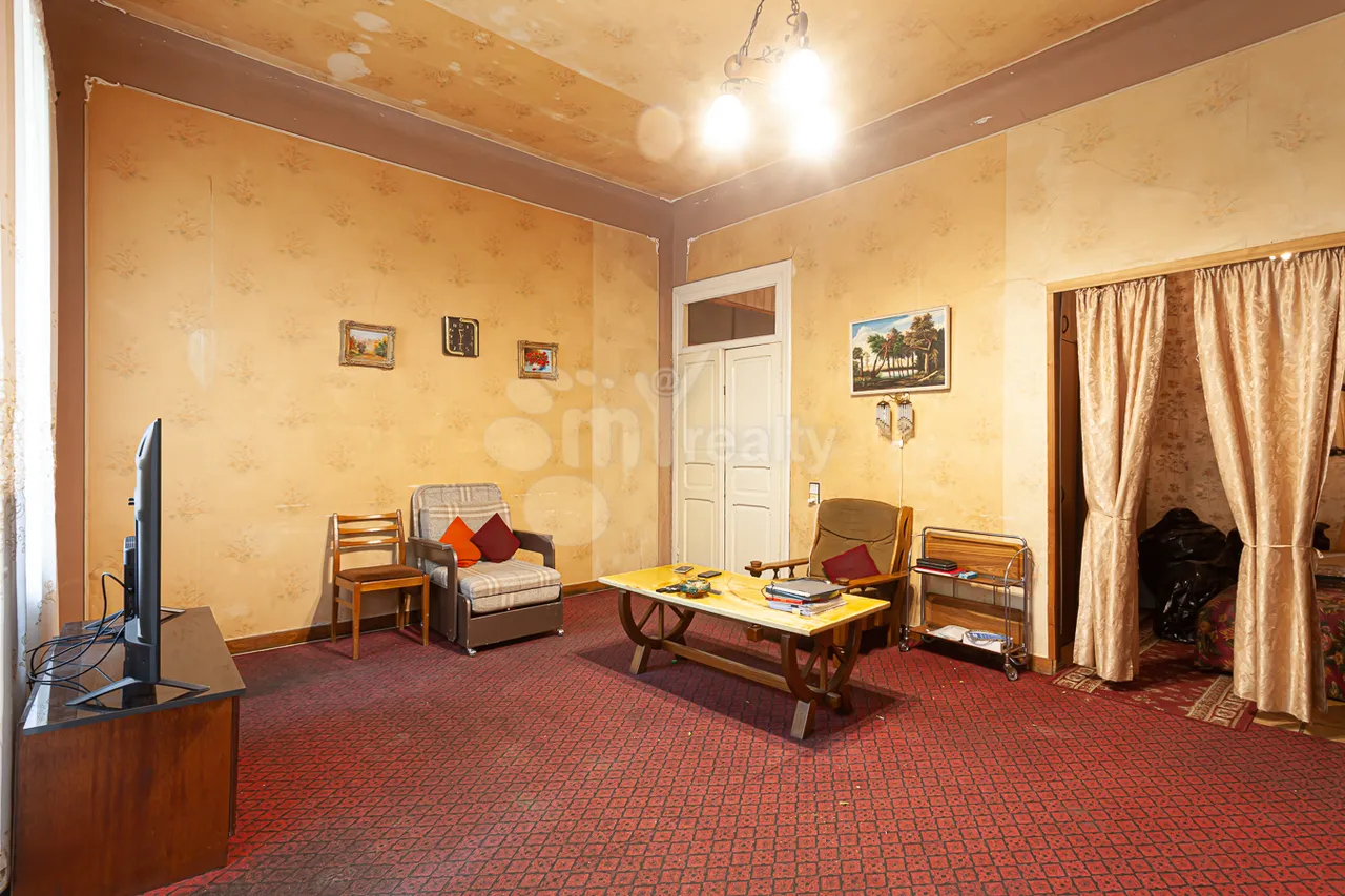 3 bedroom apartment for sale Pushkin St, Center Yerevan, 161163