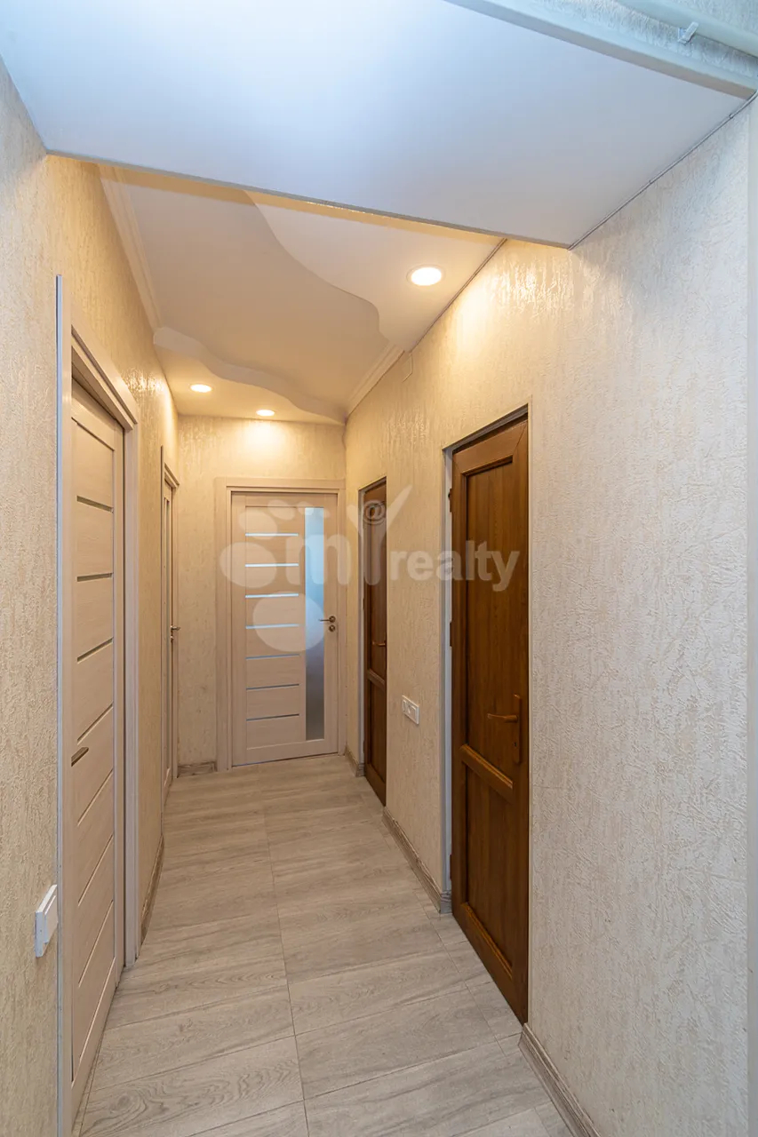 3 bedroom apartment for sale A. Avetisyan St, Arabkir Yerevan, 161276