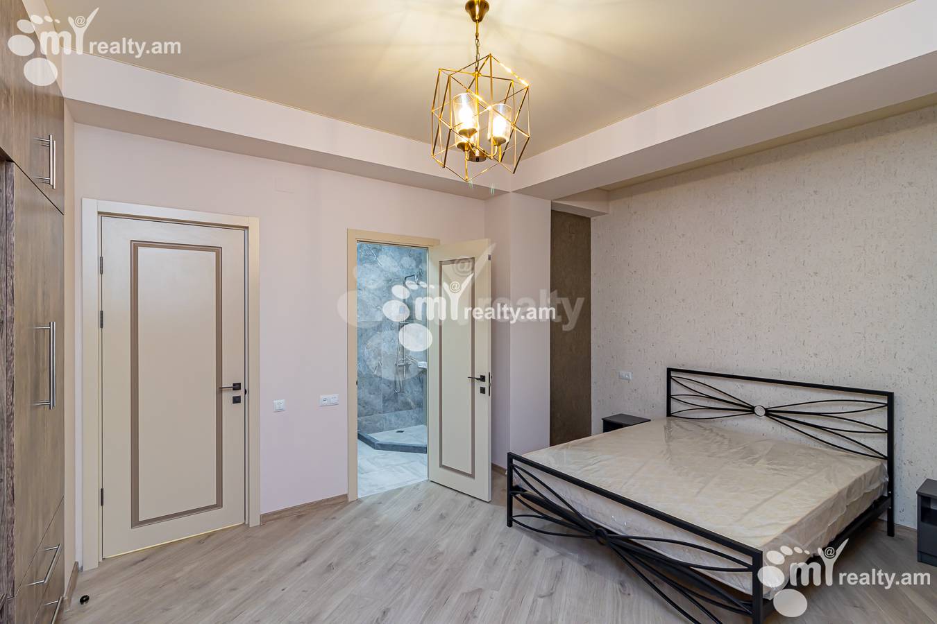3 սենյականոց բնակարան  Դավիթ Անհաղթի փող, Քանաքեռ-Զեյթուն Երևան, 151538