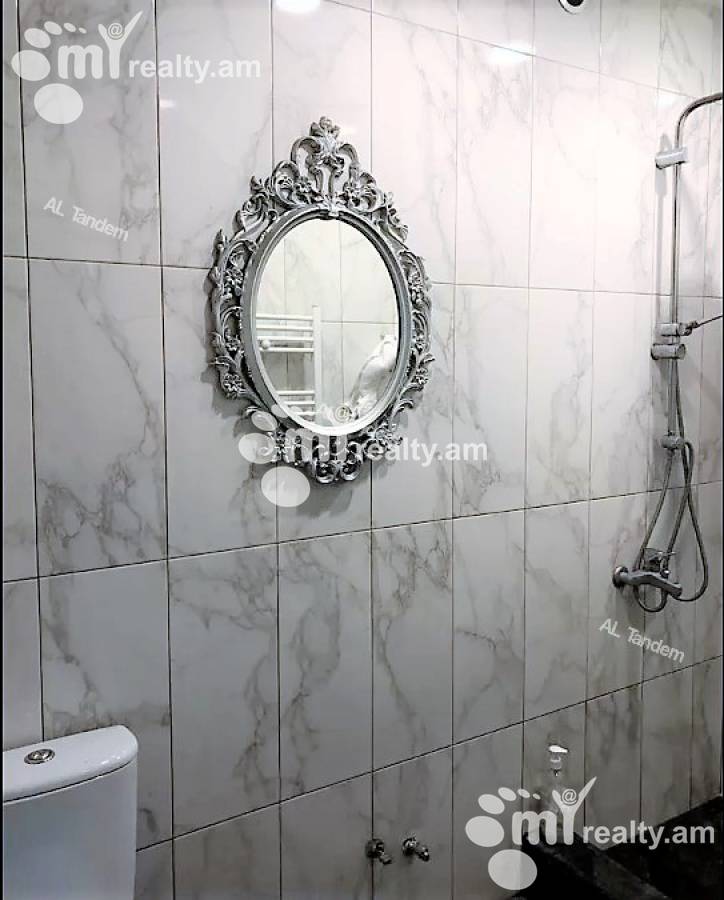 3 սենյականոց բնակարան  Գրիբոեդովի փող, Արաբկիր Երևան, 124865