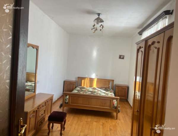 3-senyakanoc-bnakaran-vardzakalutyun-Yerevan-Center