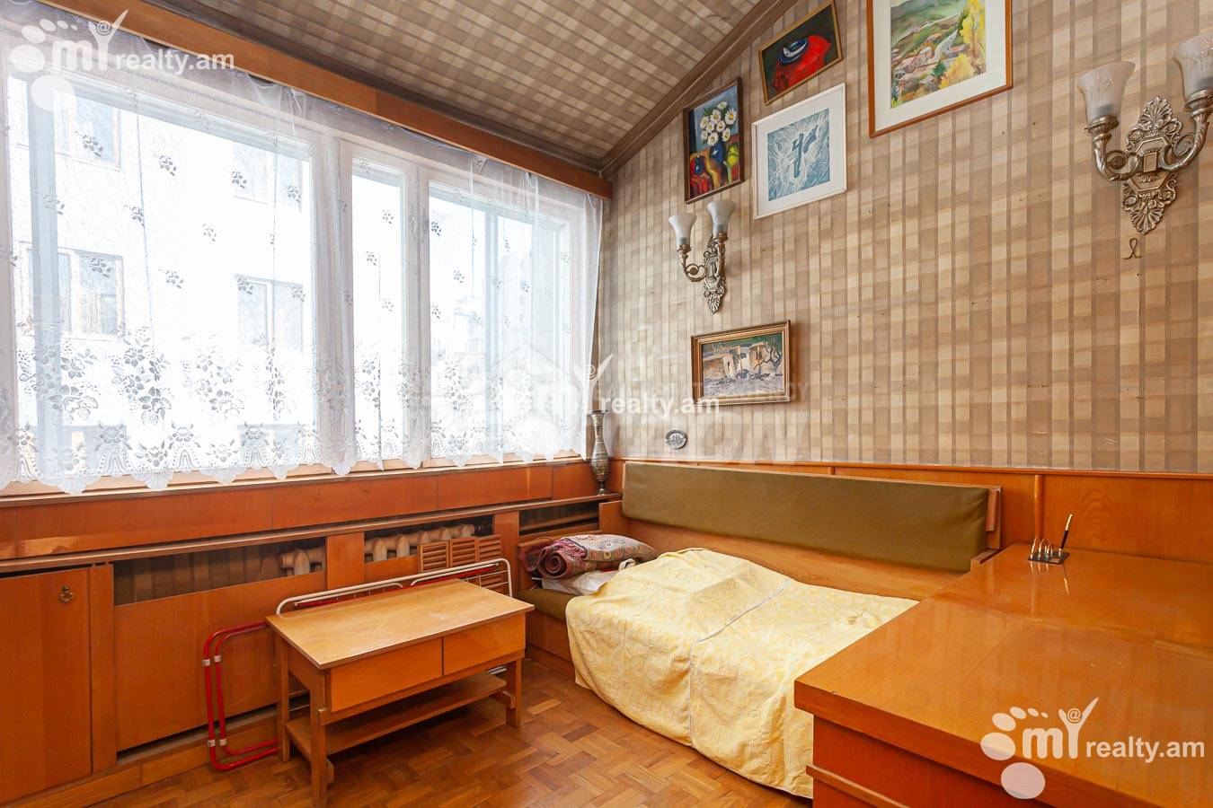 Купить 4 комнатную квартиру Таманян ул, Центр Ереван, 145123