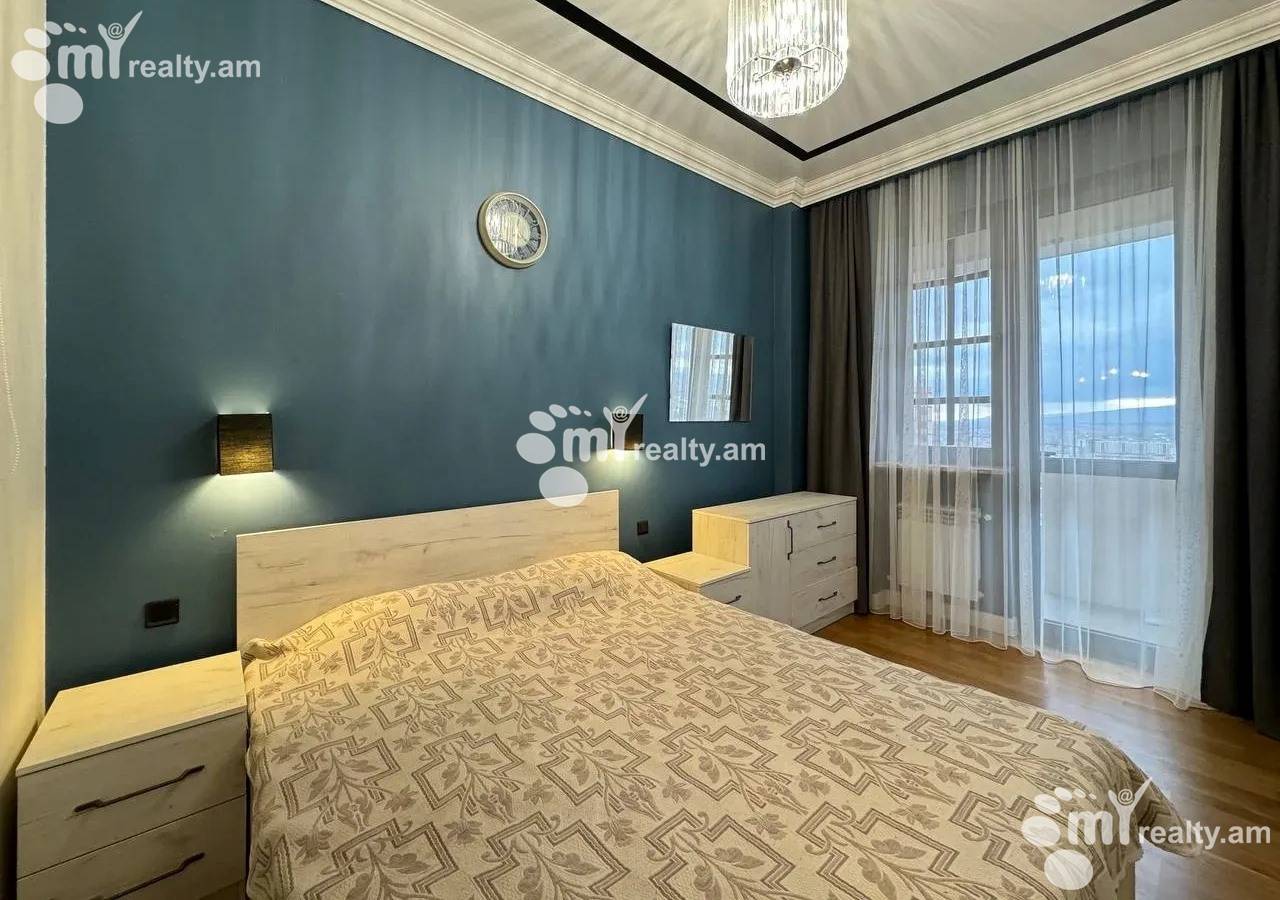 3 bedroom apartment for sale خیابان گِریبودوف, عربگیر ایروان, 158122