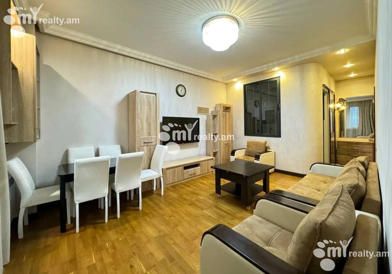 3 bedroom apartment for sale خیابان گِریبودوف, عربگیر ایروان, 158122