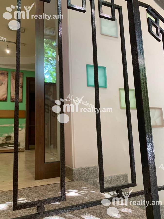 Commercial for rent خیابان کومیتاس, عربگیر ایروان, 156504
