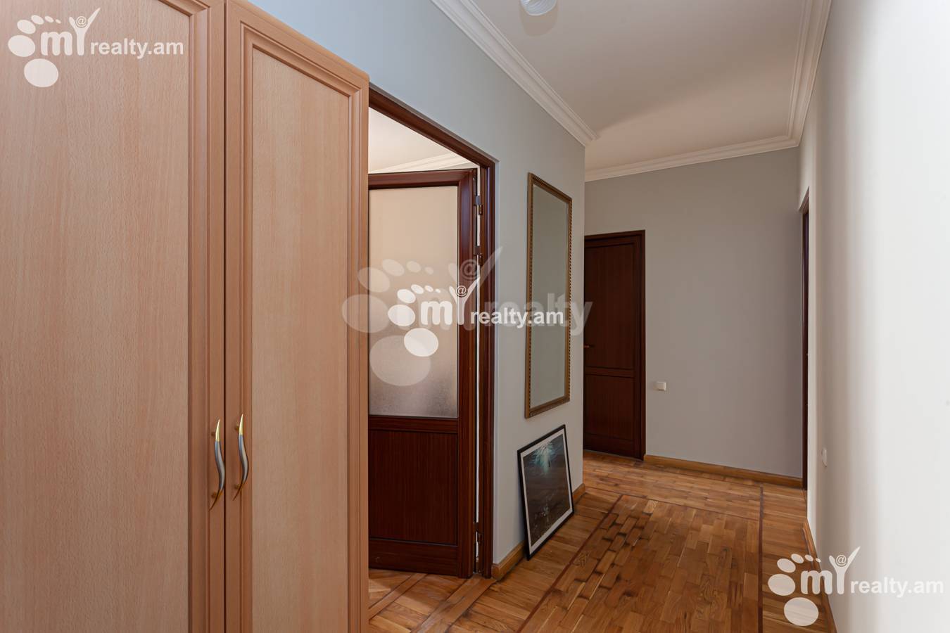 2 սենյականոց բնակարան  Նալբանդյան փող, Կենտրոն Երևան, 151701