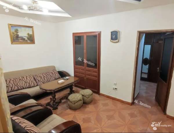 bnakaran/2-senyakanoc/M.Khorenatsi+St/Center/Yerevan