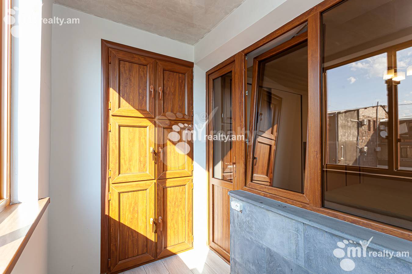 Снять 4 комнатную квартиру Лалаянц, Центр Ереван, 152479