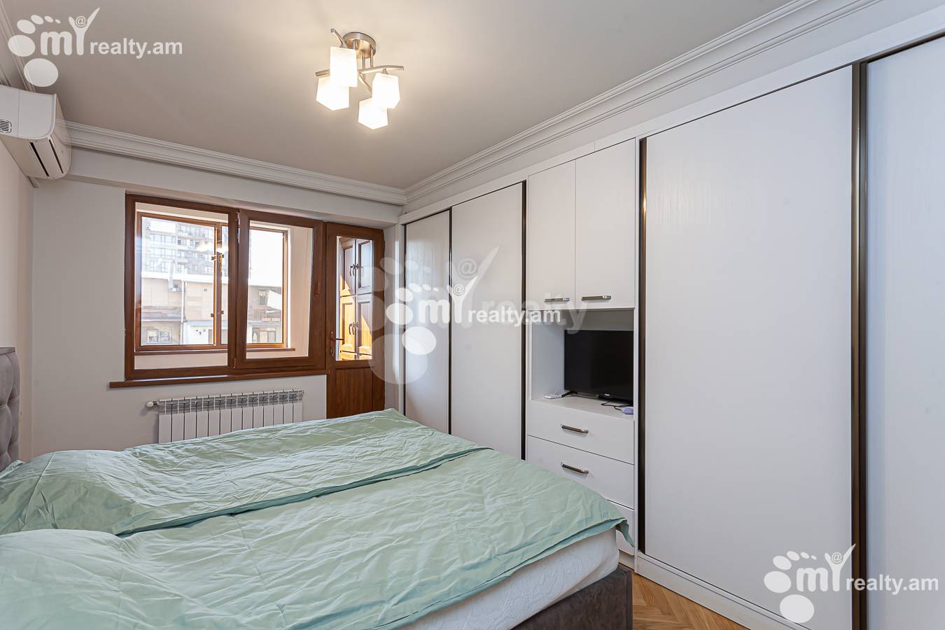 Снять 4 комнатную квартиру Лалаянц, Центр Ереван, 152479