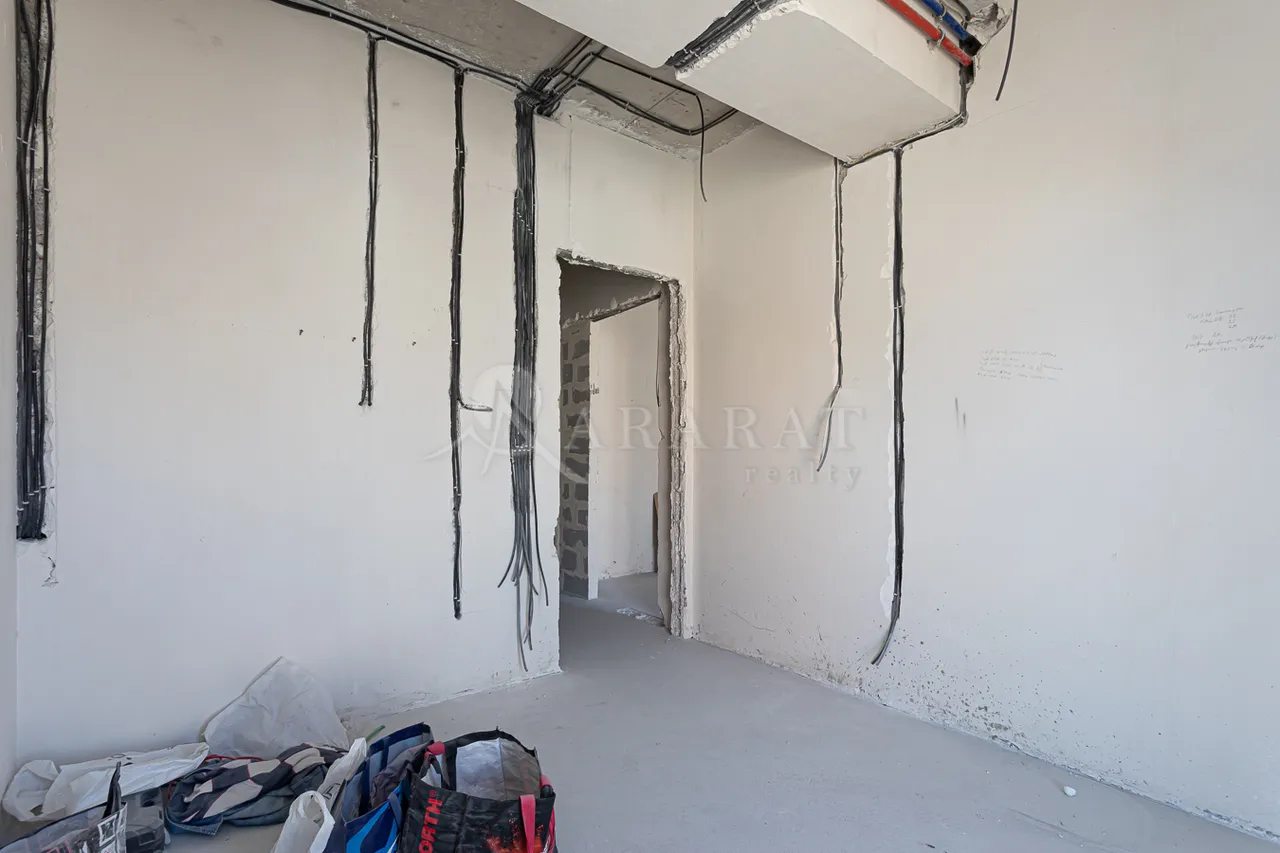 4 bedroom apartment for sale خیابان آخبیور سِروب, عربگیر ایروان, 157232