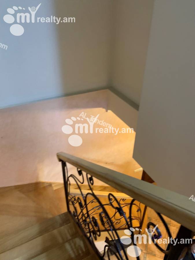 6 bedroom apartment for sale خیابان پوشکین, مرکز شهر ایروان, 143595