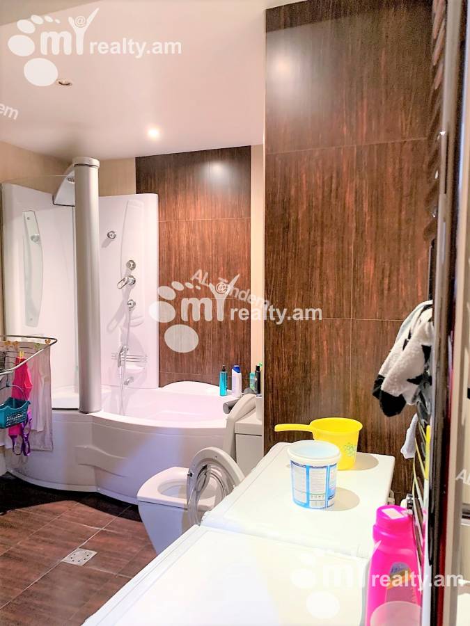 6 bedroom apartment for sale خیابان پوشکین, مرکز شهر ایروان, 143595